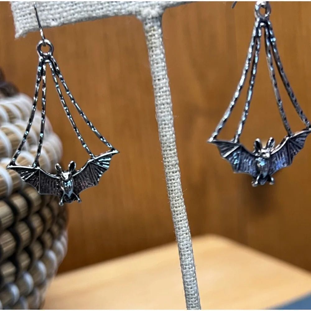 NEW Gothic Silver Bat Drop Fishhook Earrings #JW21